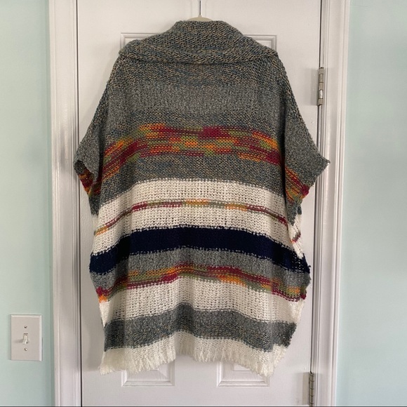 Knit Poncho - Picture 2 of 4